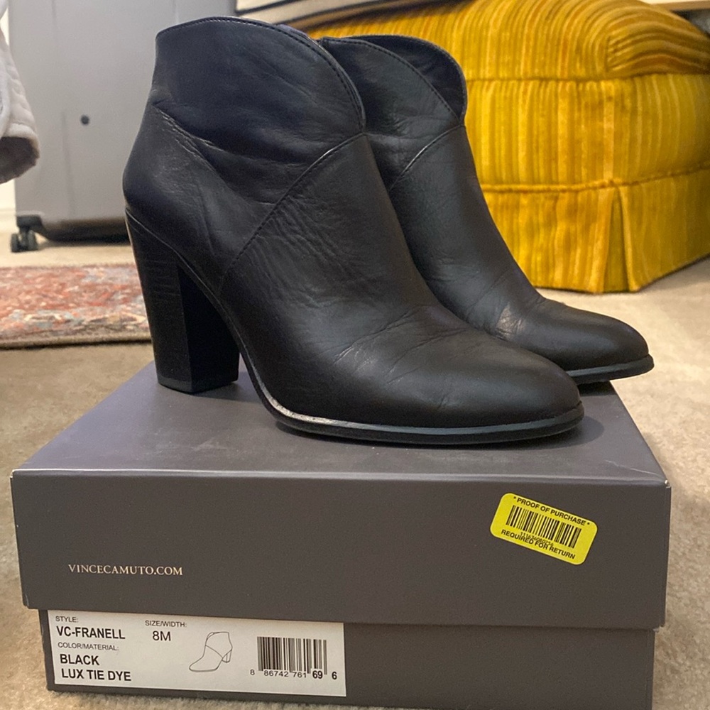 Vince camuto black booties size 8M